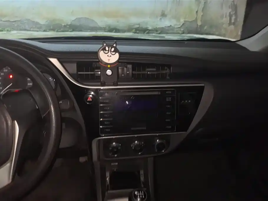 Toyota Corolla 2017 — фото 13