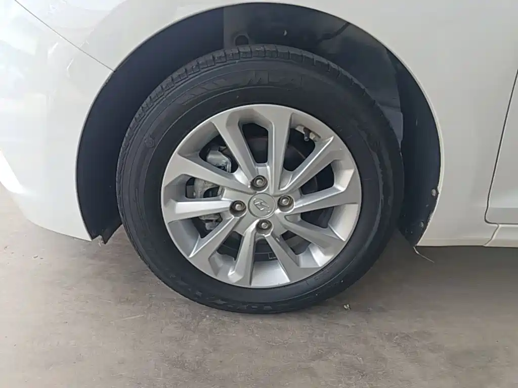 Hyundai Verna 2018 — фото 23