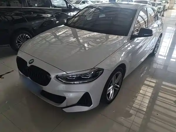 BMW 1 Series 2023