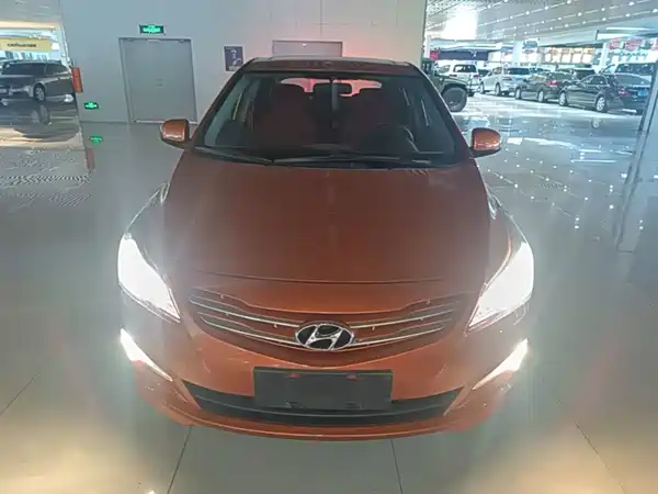 Hyundai Rui Yi 2014