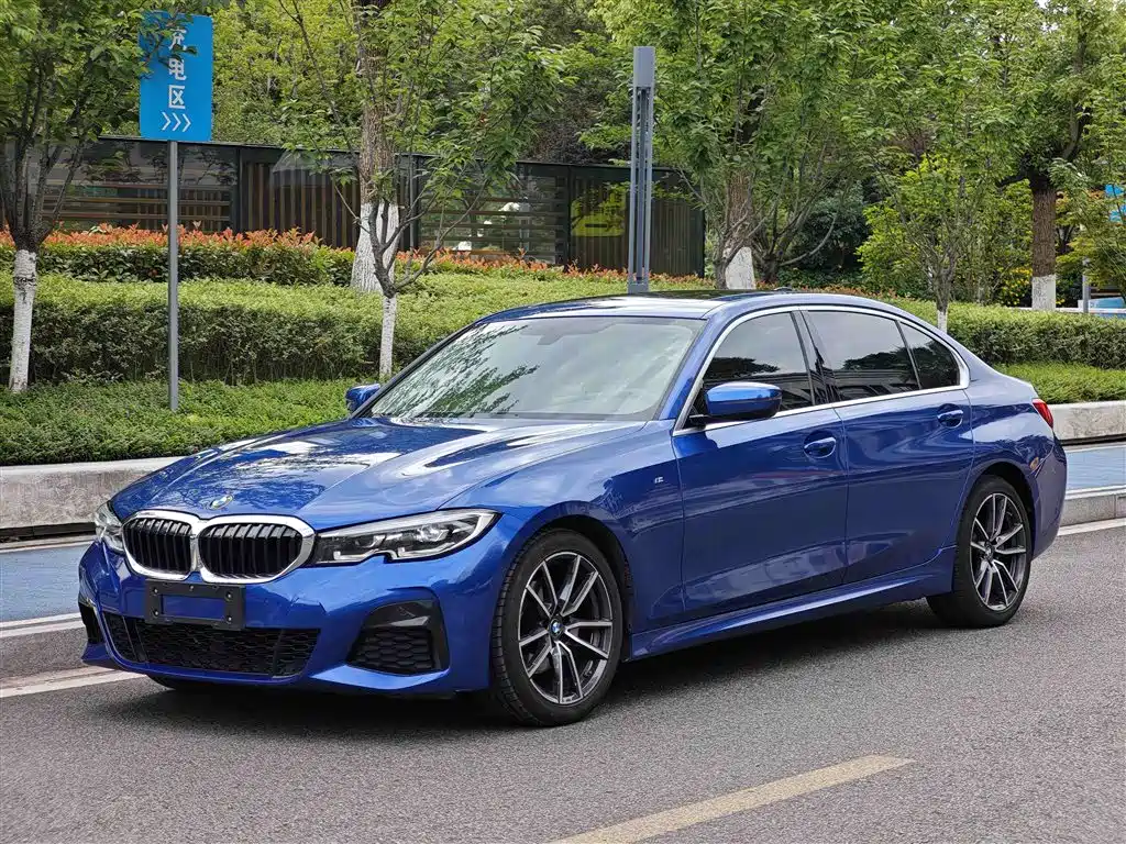 BMW 3 Series 2020 — фото 1