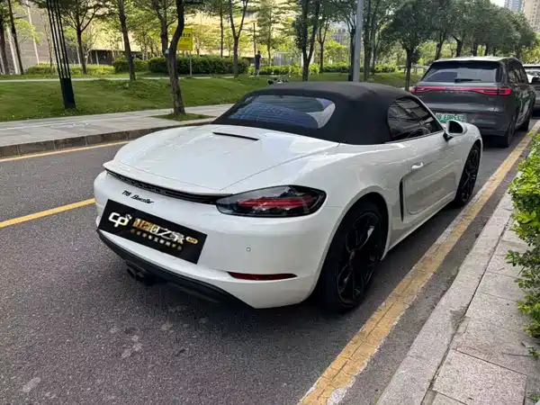 Porsche 718 2024