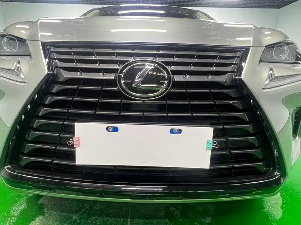 Lexus NX 2021