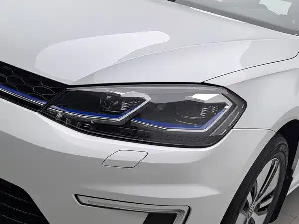 Volkswagen Golf Pure Electric 2020