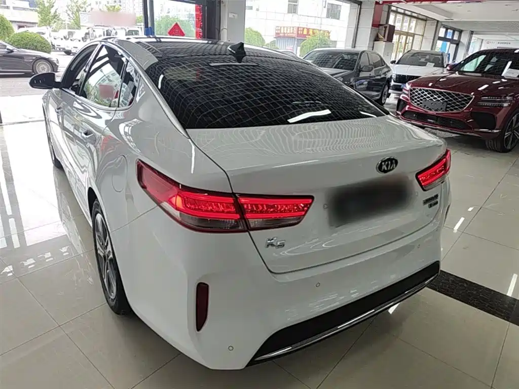 Kia K5 New Energy 2020 — фото 5