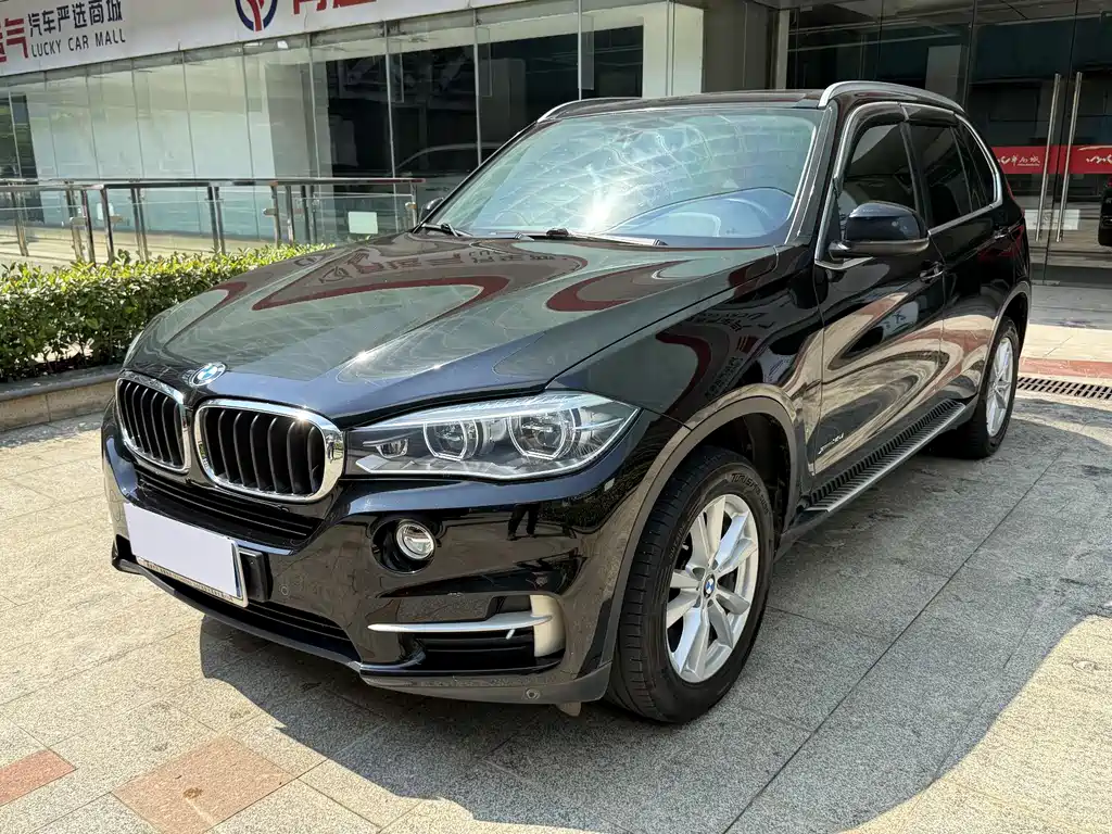 BMW X5 2019 — фото 1