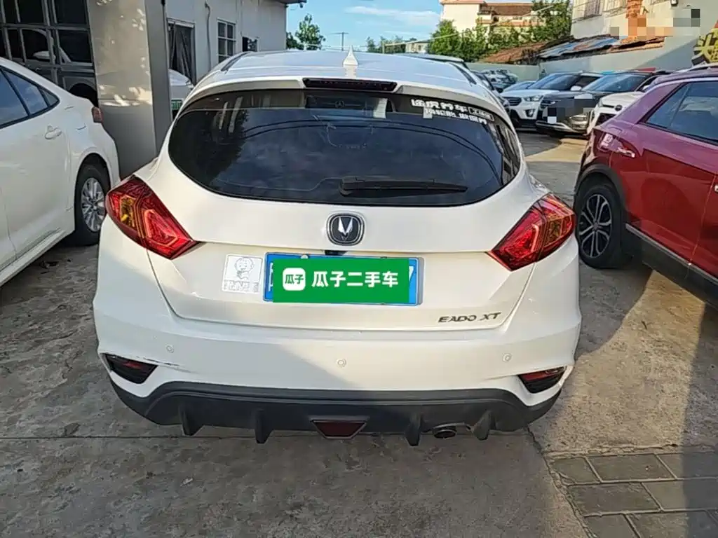 Changan Eado XT 2017 — фото 6