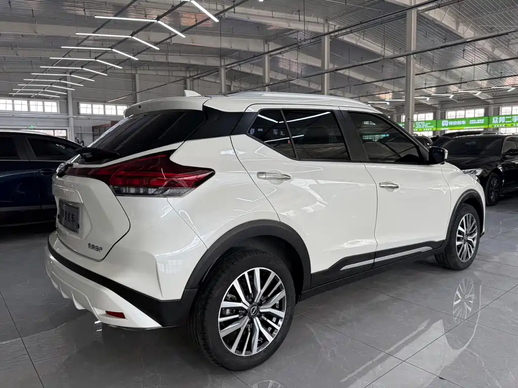Nissan Kicks 2023 — фото 9