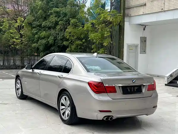 BMW 7 Series 2011