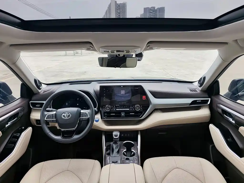 Toyota Highlander 2022 — фото 20