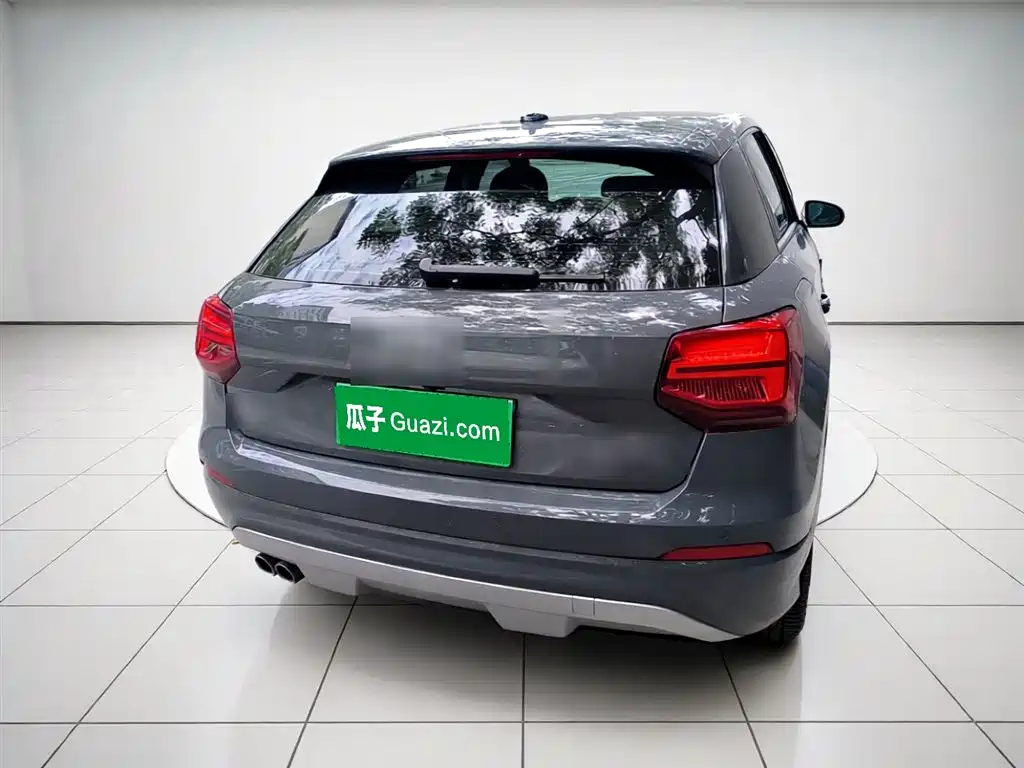 Audi Q2L 2020