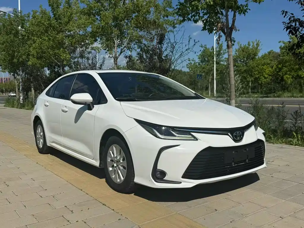 Toyota Corolla 2022 — фото 25