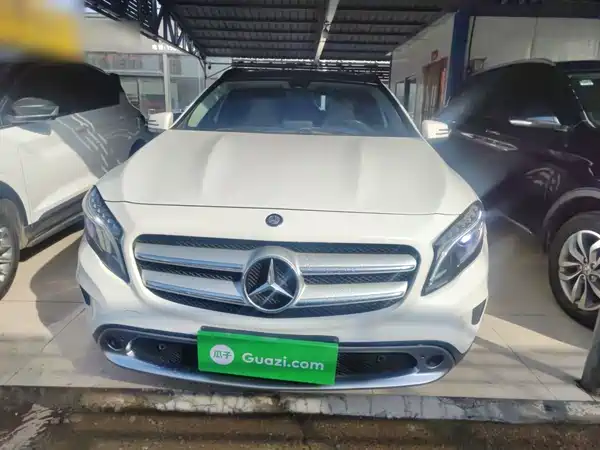 Mercedes-Benz GLA 2016