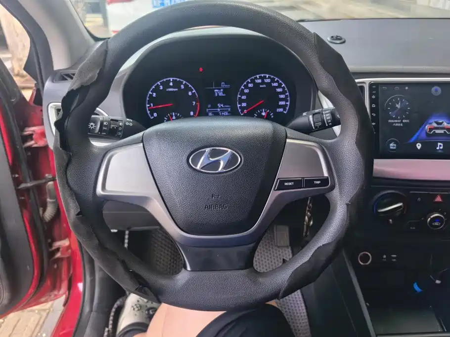 Hyundai Verna 2019 — фото 15