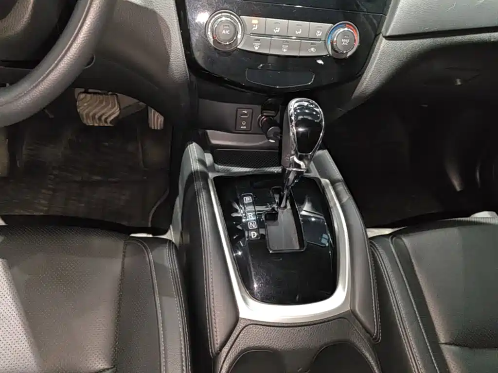 Nissan X-Trail 2018 — фото 14