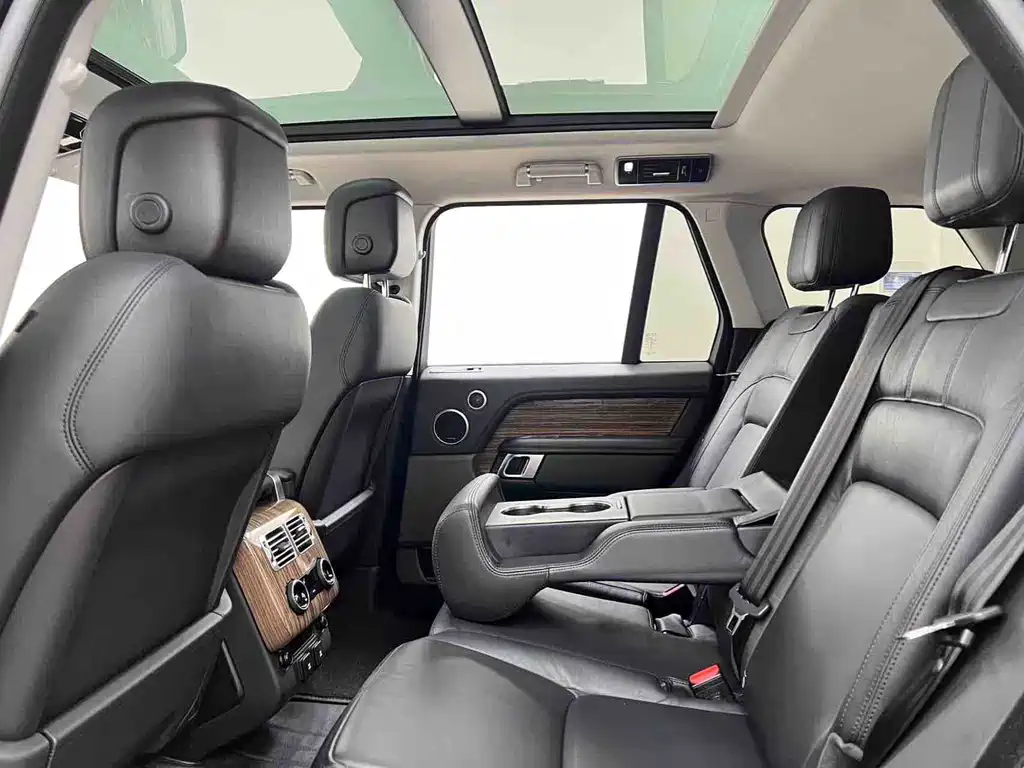 Land Rover Range Rover 2019 — фото 11