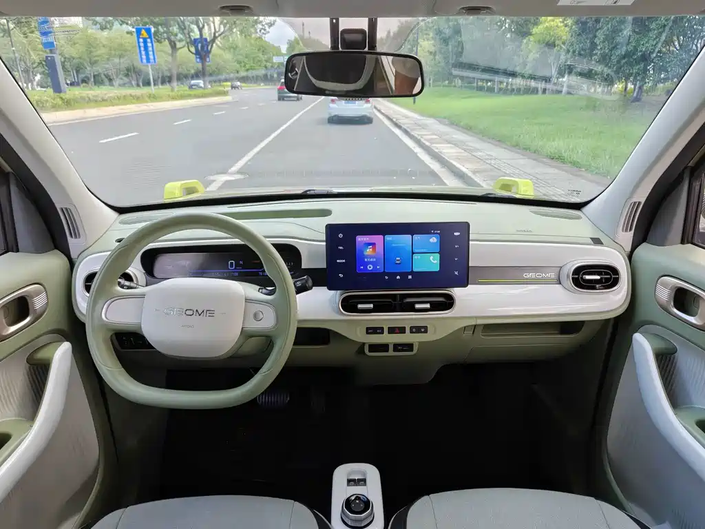 Geely Galaxy Panda 2025 — фото 8