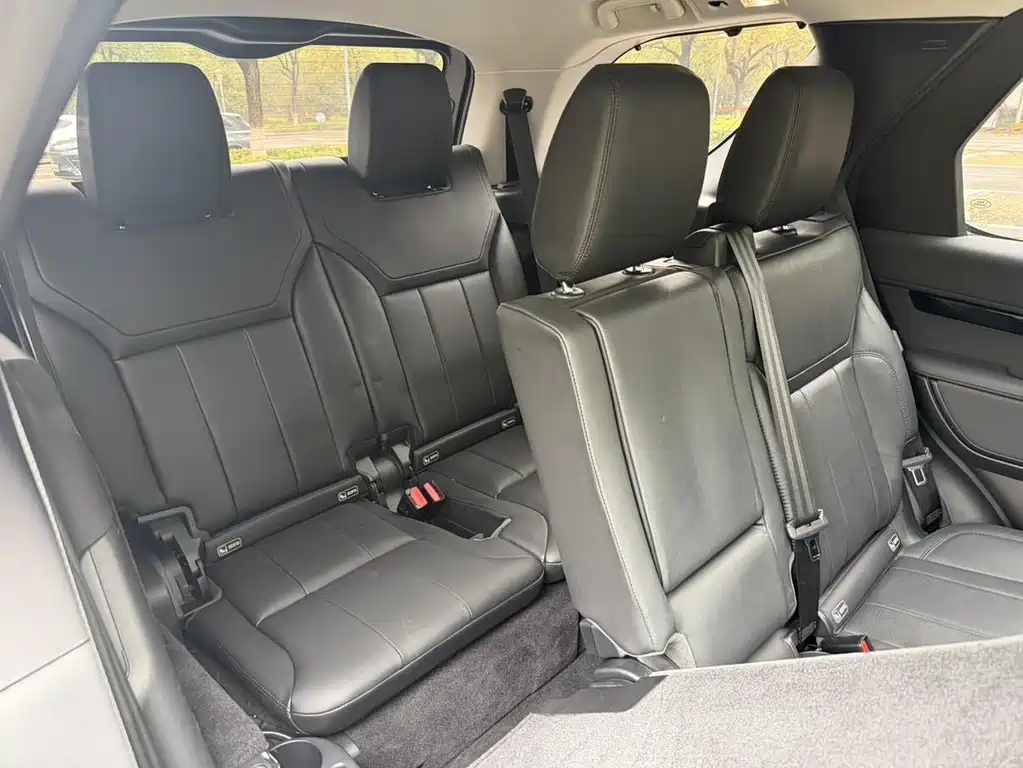 Land Rover Discovery 2019 — фото 15