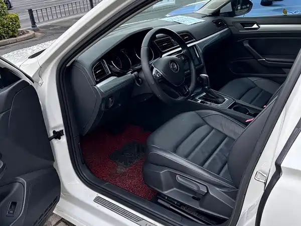 Volkswagen Lamando 2015