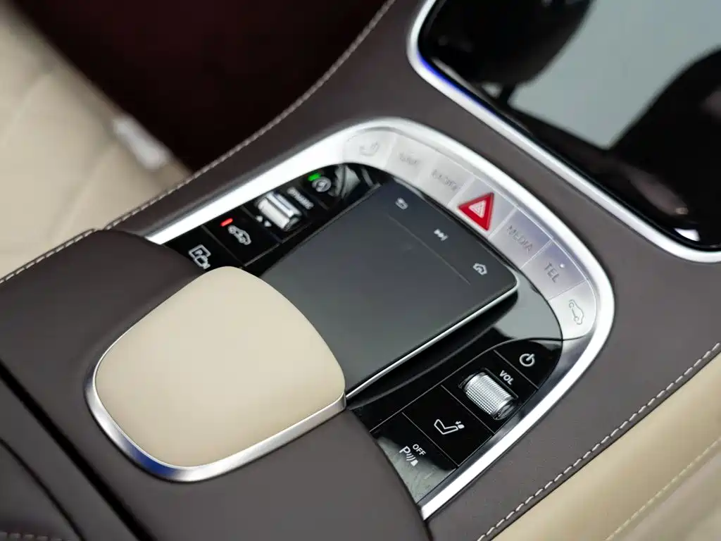 Mercedes-Benz Maybach S-Class 2020 — фото 21