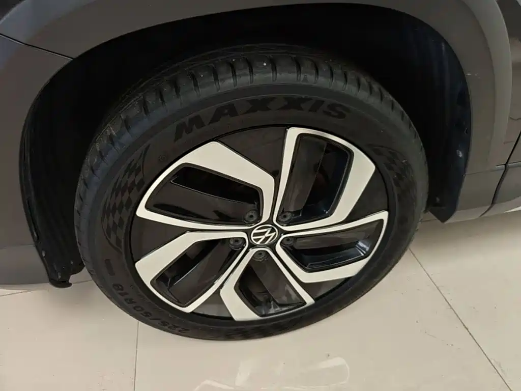 Volkswagen Tharu 2023 — фото 23