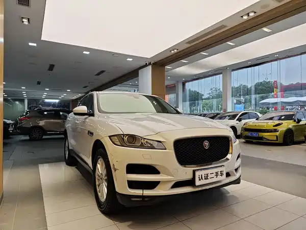 Jaguar F-PACE 2018