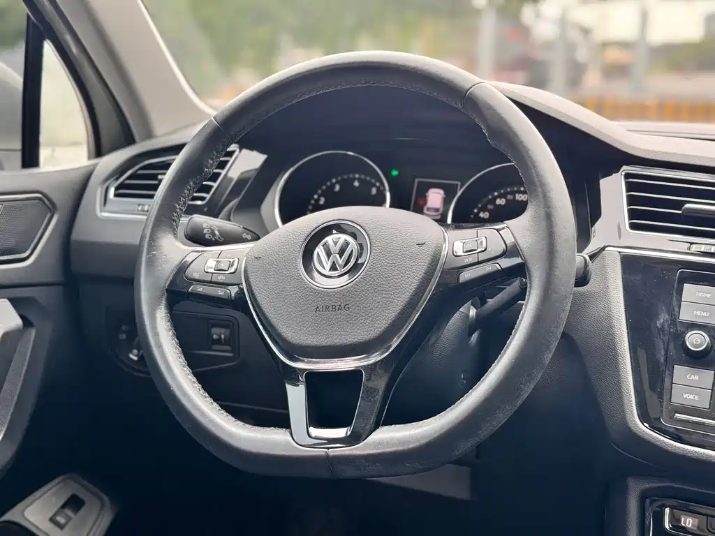 Volkswagen Tiguan L 2019 — фото 17