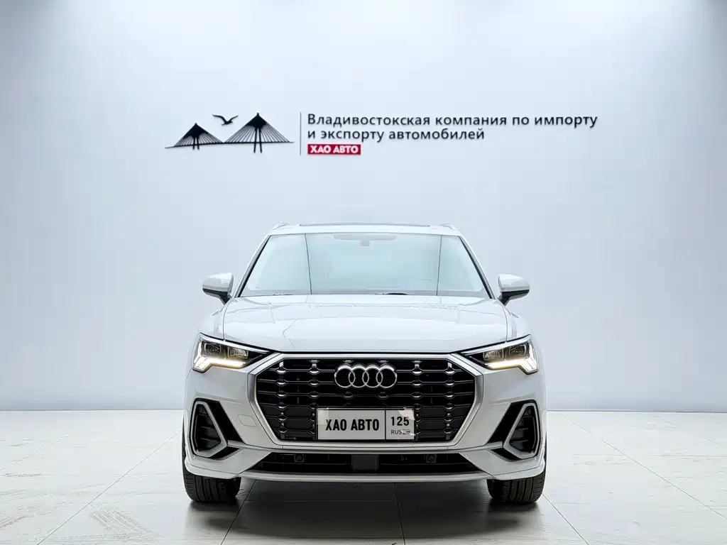 Audi Q3 2022 — фото 2