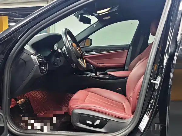 BMW 5 Series 2019