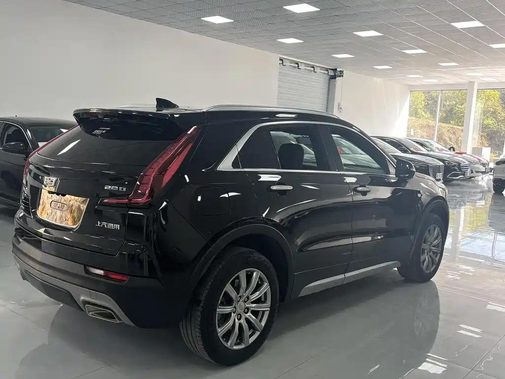 Cadillac XT4 2021 — фото 27