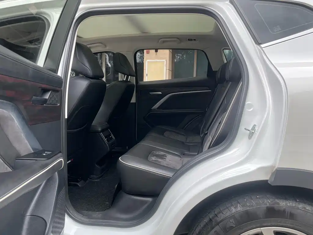 Haval H6 2023 — фото 11