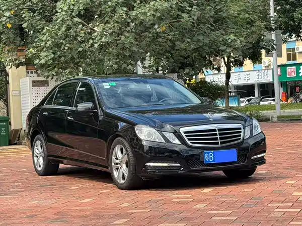 Mercedes-Benz E-Class 2011