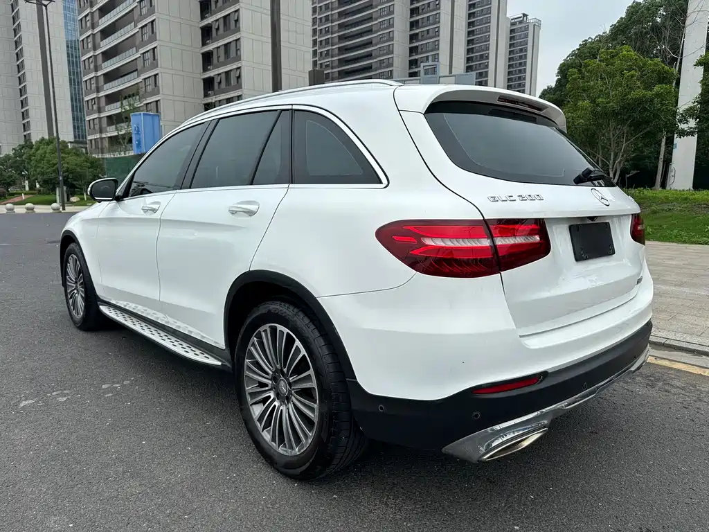 Mercedes-Benz GLC 2016 — фото 17