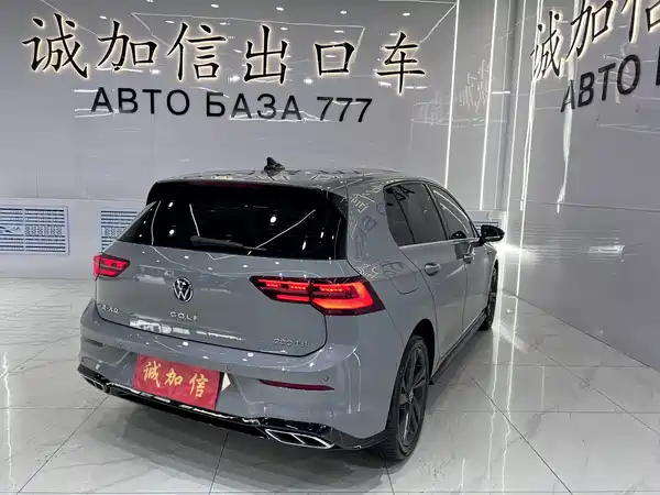 Volkswagen Golf 2023