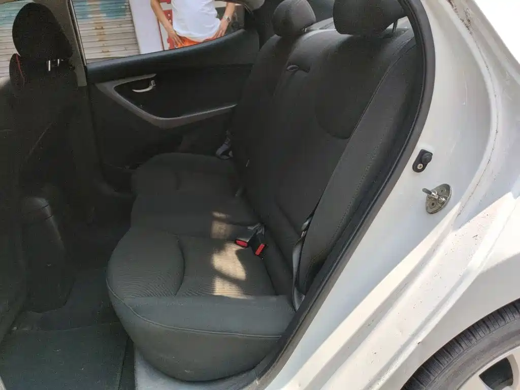 Hyundai Elantra Langdong 2016 — фото 13