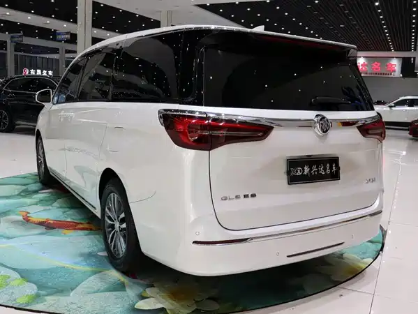 Buick GL8 2023