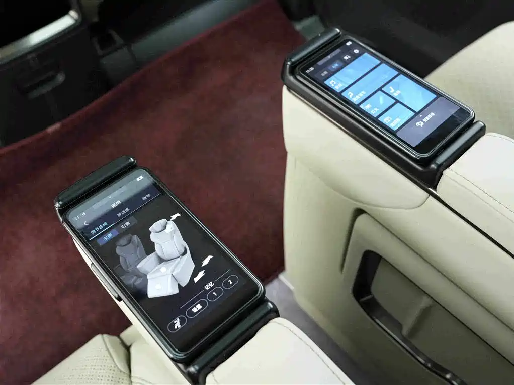 Toyota Alphard 2024 — фото 20
