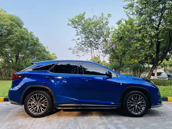 Lexus RX 2019