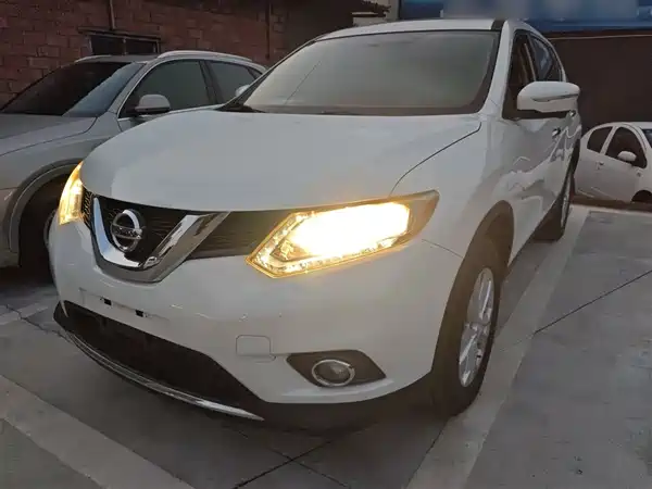 Nissan X-Trail 2014