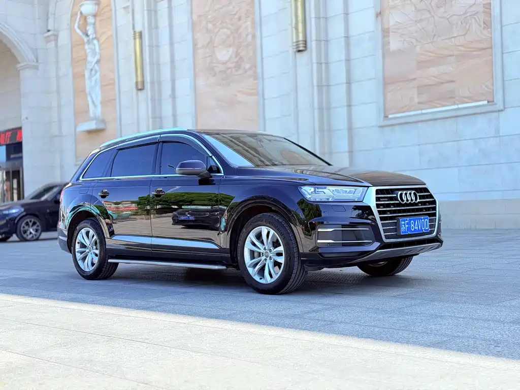 Audi Q7 2019 — фото 3