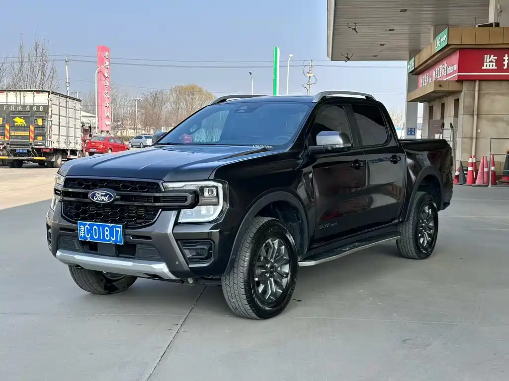 Ford Ranger 2024 — фото 1