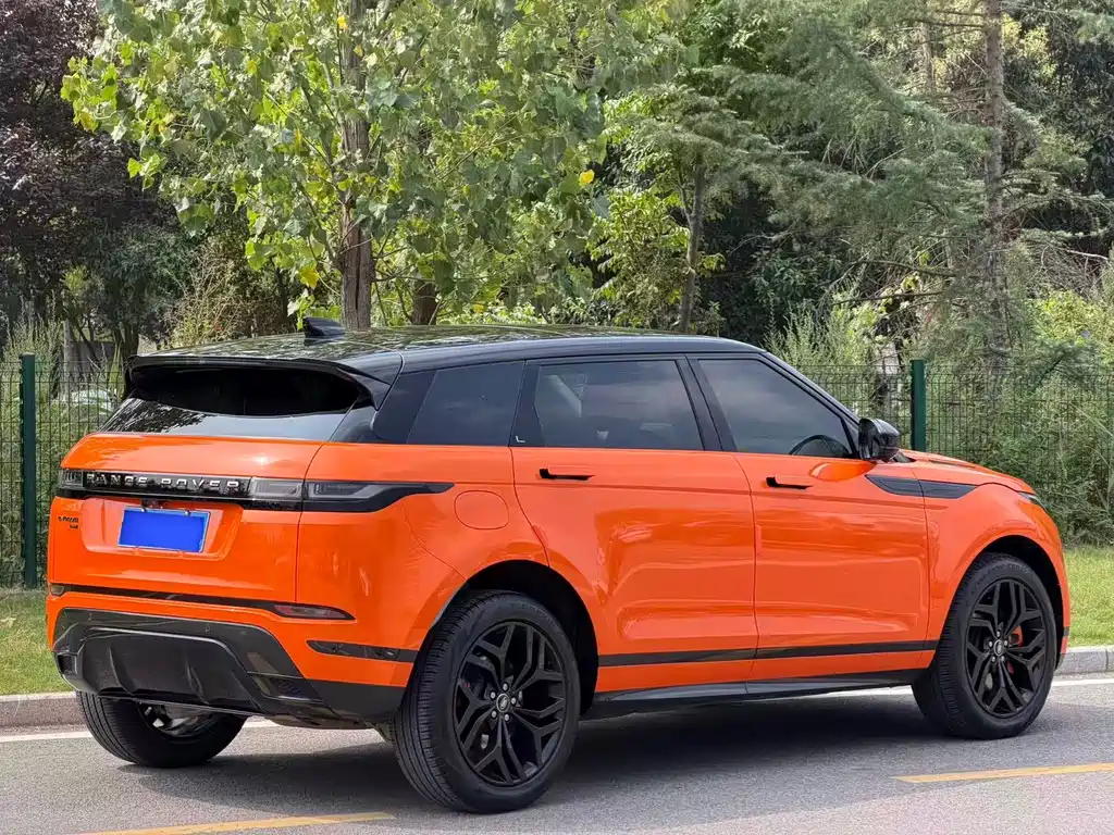 Land Rover Range Rover Evoque 2023 — фото 12