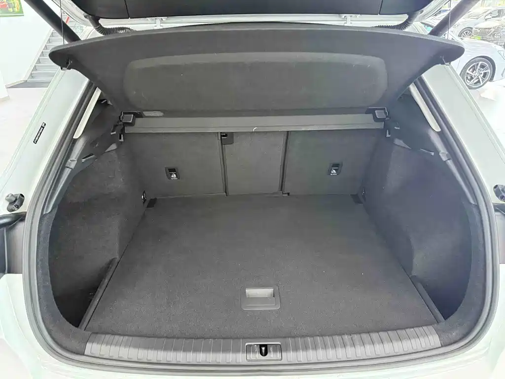 Audi Q3 2023 — фото 14
