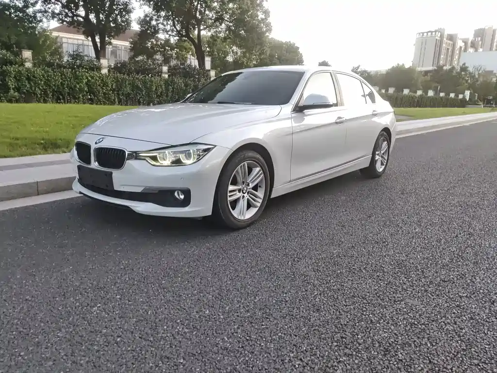 BMW 3 Series 2017 — фото 1