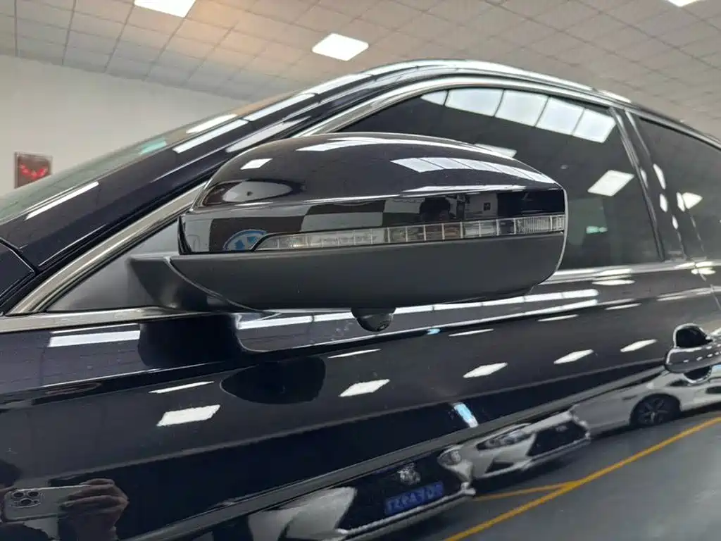 Volkswagen Passat 2023 — фото 16