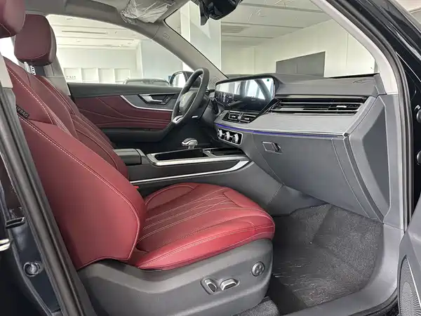 Hongqi HS5 2026