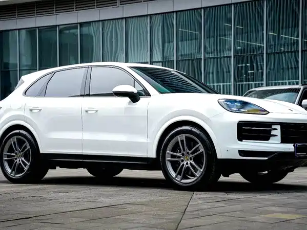 Porsche Cayenne 2024