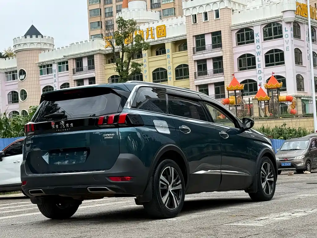 Peugeot 5008 2018 — фото 4