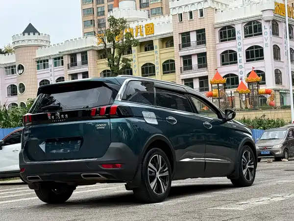 Peugeot 5008 2018