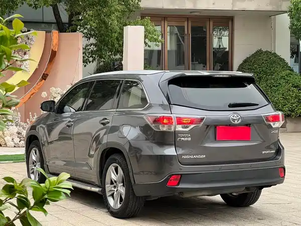 Toyota Highlander 2017